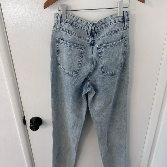 Good American Light Wash High Waisted Straight Leg Jeans - Picture 2 of 5